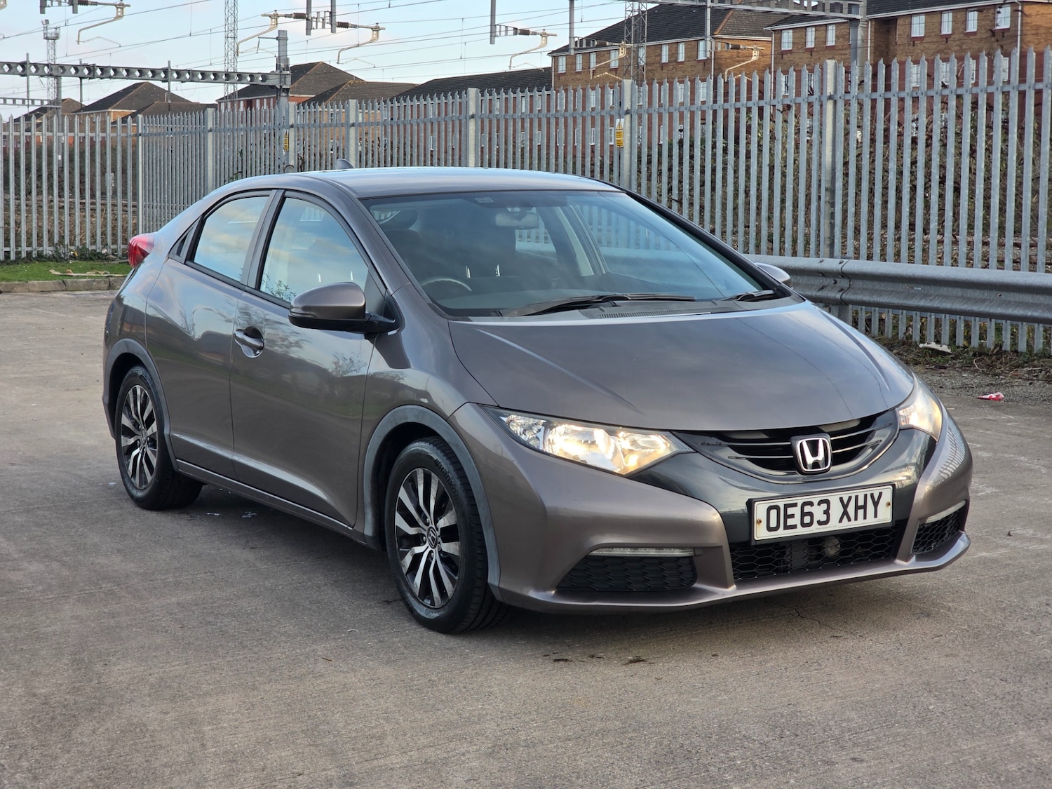 Used Honda Civic 2014 for sale - 77046135: Photo 2