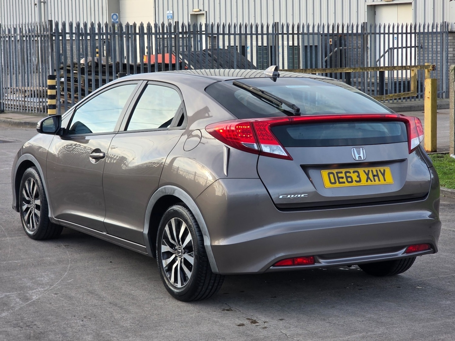 Used Honda Civic 2014 for sale - 77046135: Photo 7