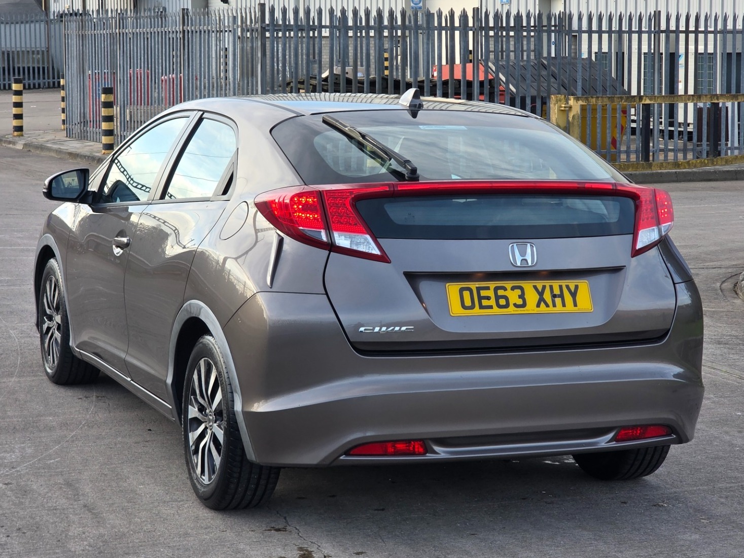 Used Honda Civic 2014 for sale - 77046135: Photo 8