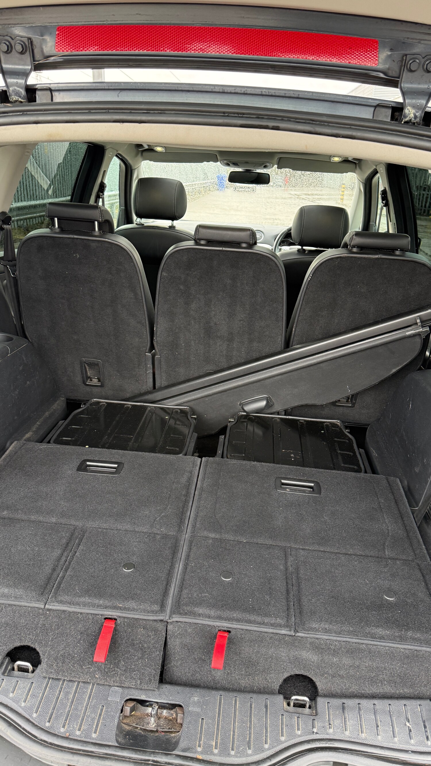 Used Ford S-Max 2011 for sale - 77462180: Photo 11