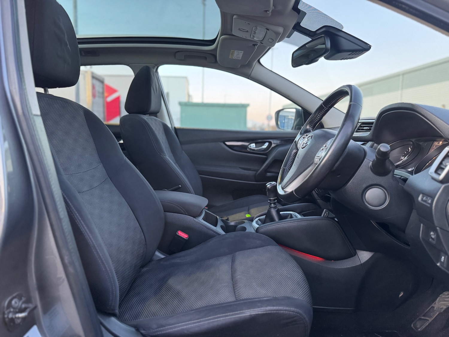 Used Nissan Qashqai 2016 for sale - 77052130: Photo 9