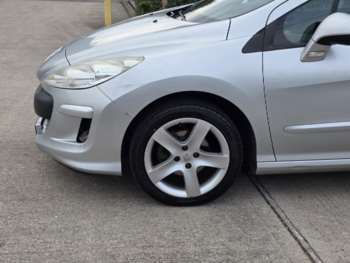 Used Peugeot 308 2010 for sale - 74475489: Photo
