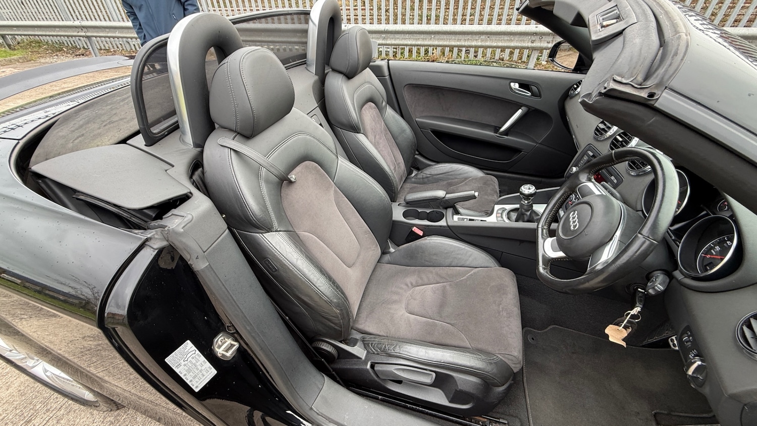 Used Audi TT 2009 for sale - 77639844: Photo 16