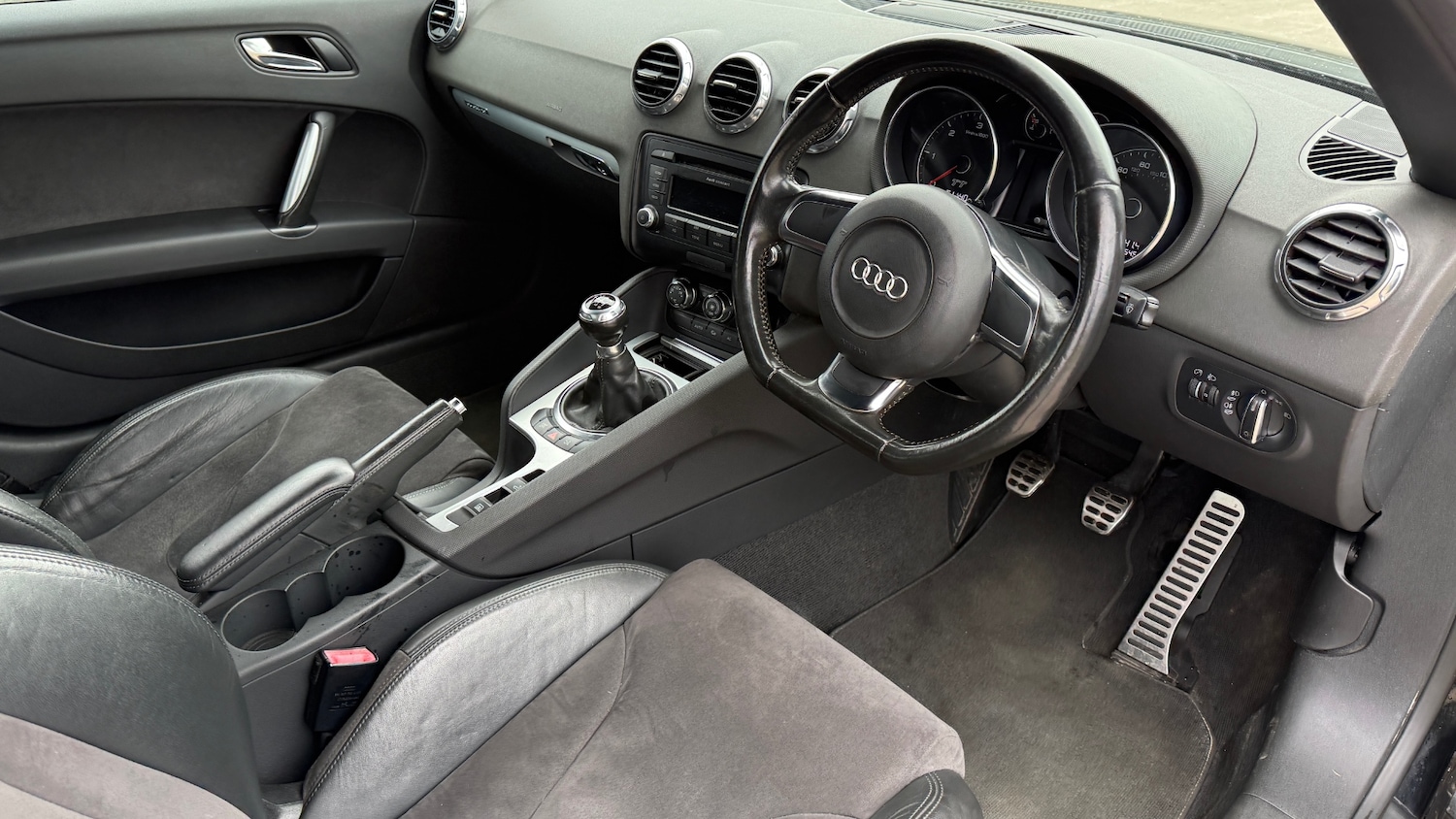 Used Audi TT 2009 for sale - 77639844: Photo 19