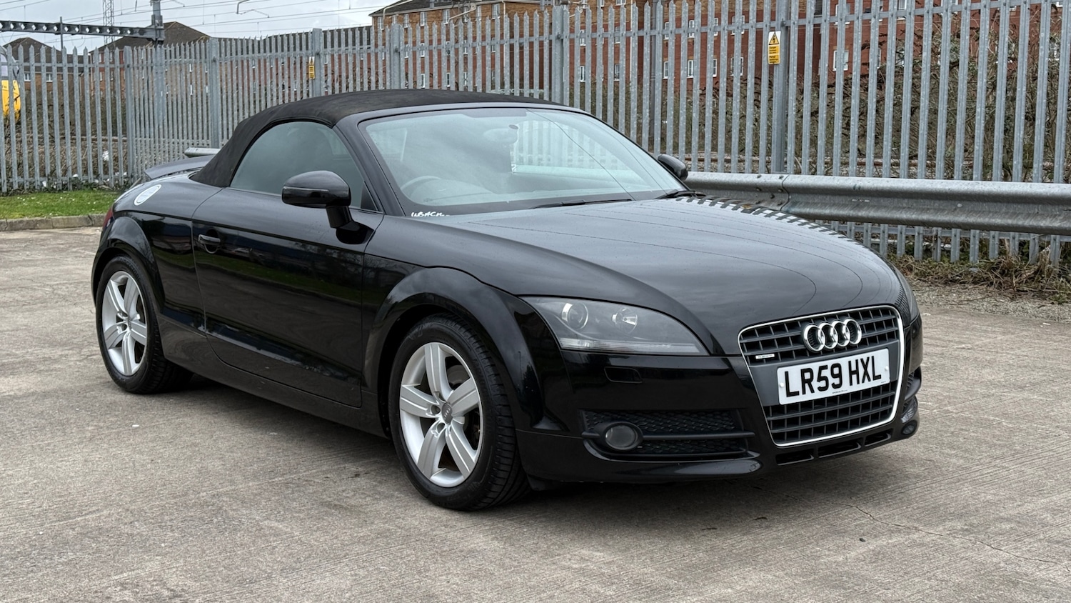 Used Audi TT 2009 for sale - 77639844: Photo 2