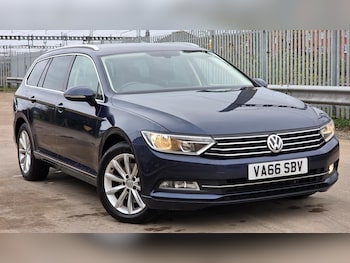 Used Volkswagen Passat 2017 for sale - 76482841: Photo