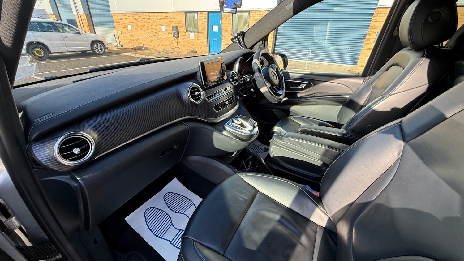 Used Mercedes-Benz V-Class 2017 for sale - 77234018: Photo 12