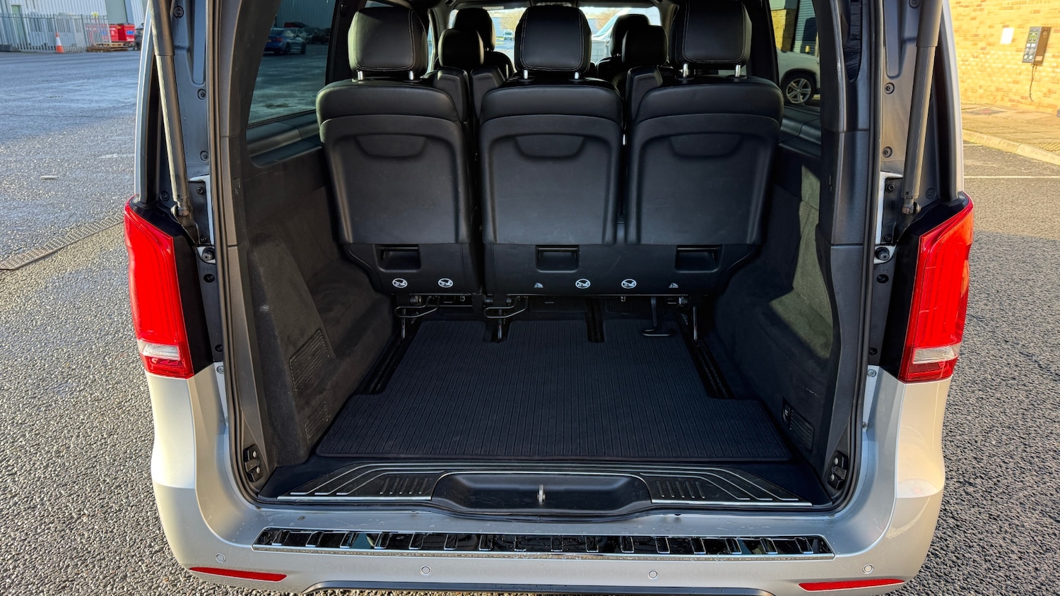 Used Mercedes-Benz V-Class 2017 for sale - 77234018: Photo 20