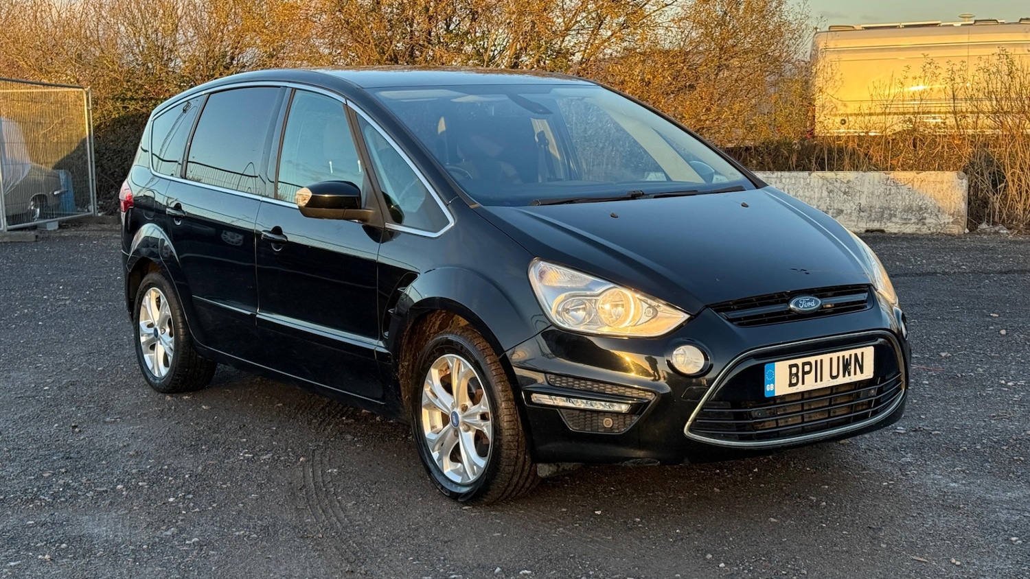 Used Ford S-Max 2011 for sale - 77237164: Photo 3