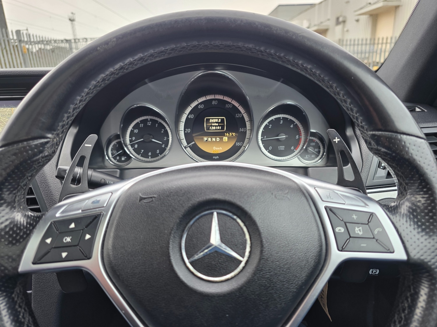 Used Mercedes-Benz E Class 2011 for sale - 77737023: Photo 19