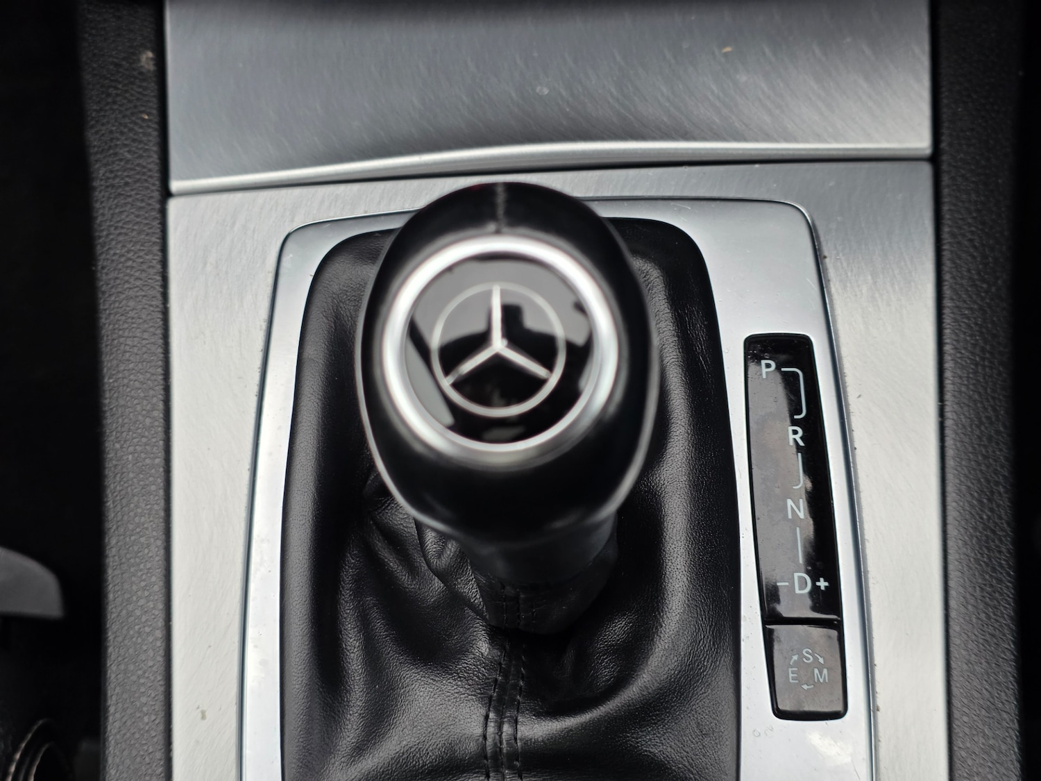 Used Mercedes-Benz E Class 2011 for sale - 77737023: Photo 23