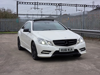 Used Mercedes-Benz E Class 2011 for sale - 77737023: Photo
