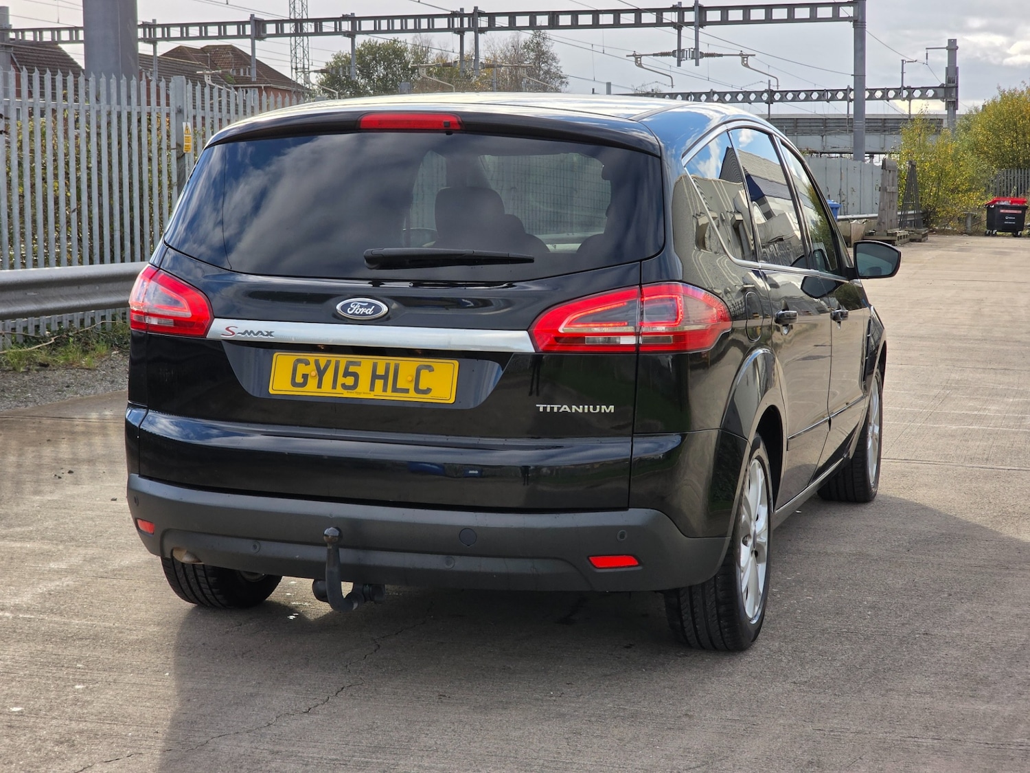 Used Ford S-Max 2015 for sale - 76627307: Photo 10