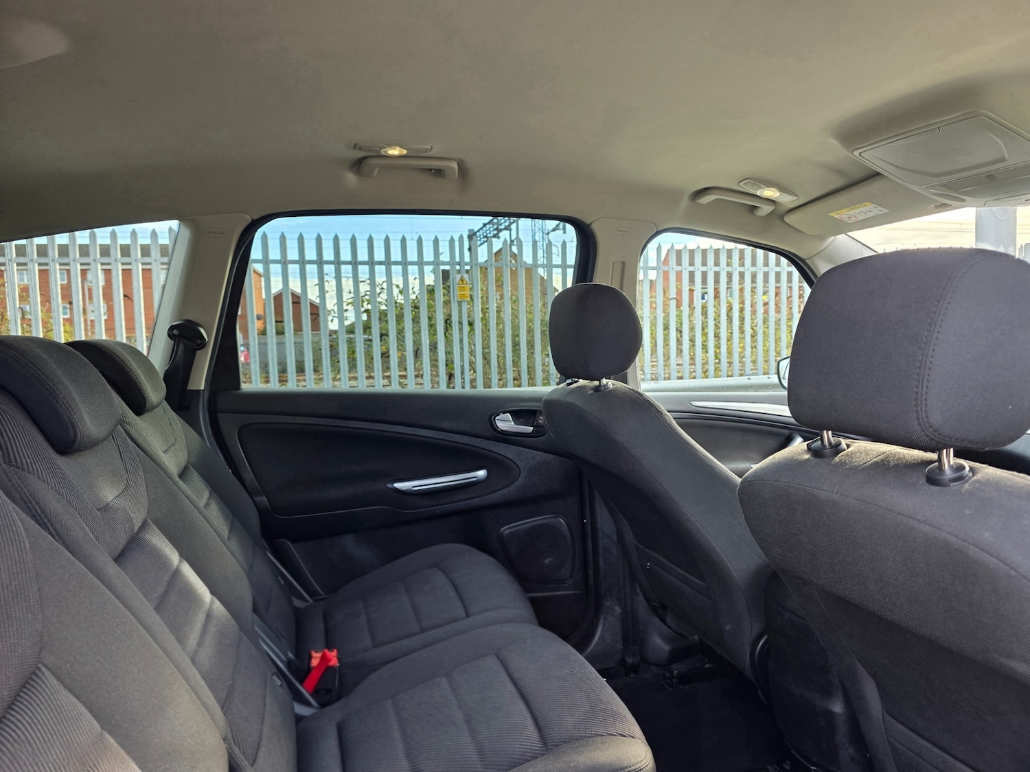 Used Ford S-Max 2015 for sale - 76627307: Photo 15