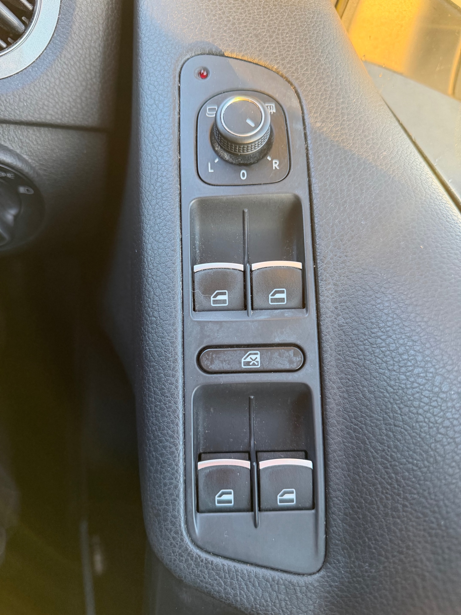 Used Volkswagen Tiguan 2016 for sale - 77235987: Photo 19