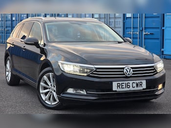 Volkswagen - Passat