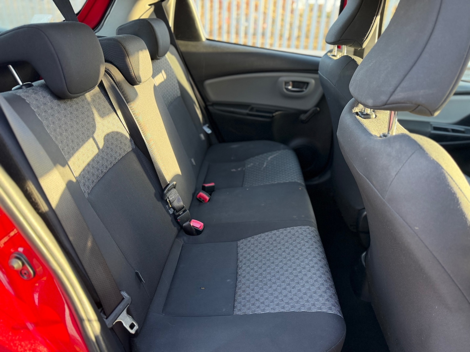 Used Toyota Yaris 2015 for sale - 77235946: Photo 10