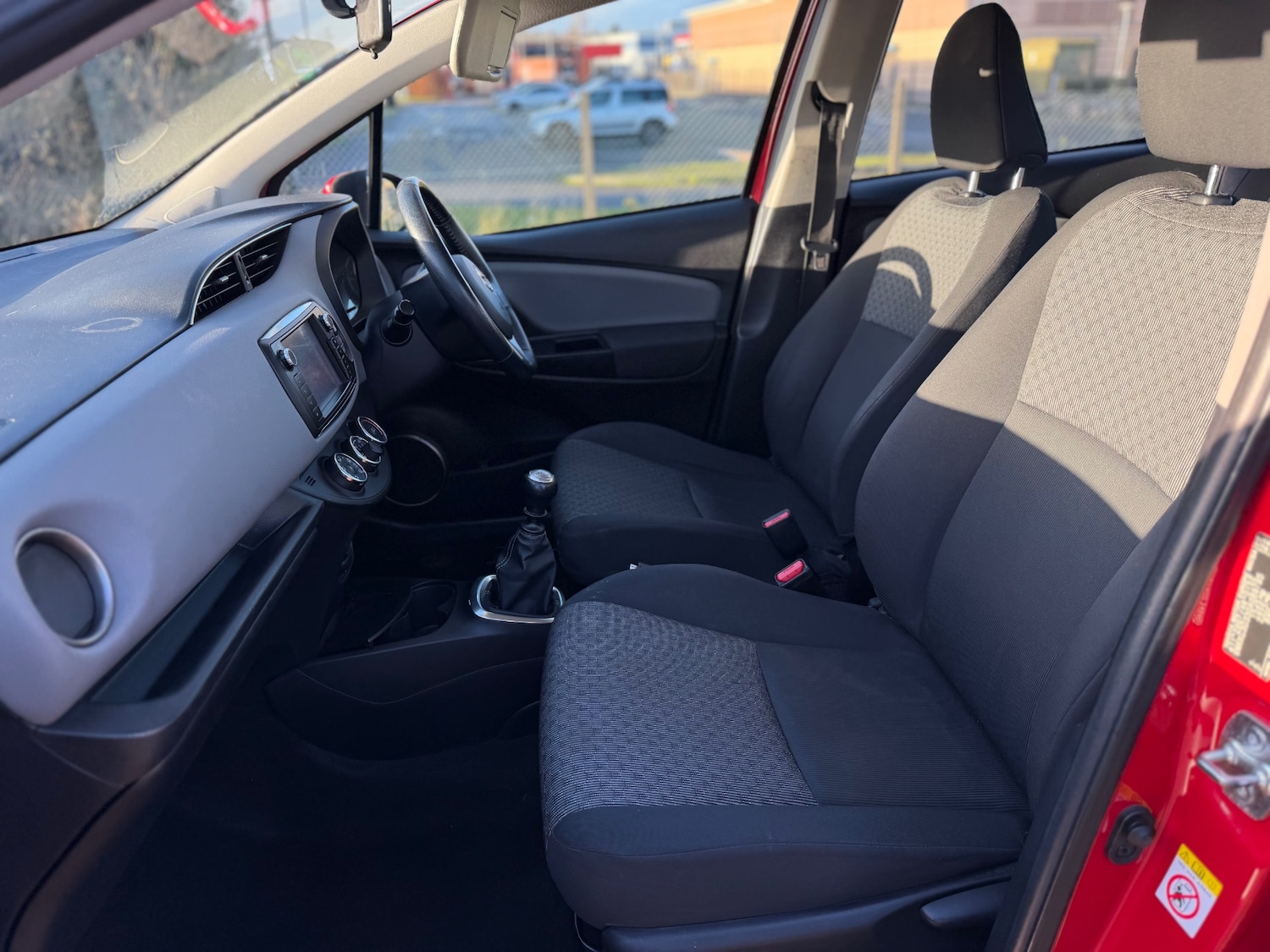 Used Toyota Yaris 2015 for sale - 77235946: Photo 11