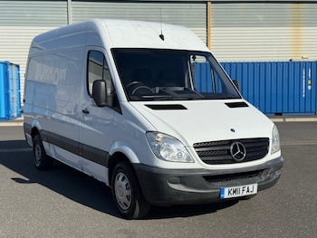 2011 (11) - 3.5t Van
