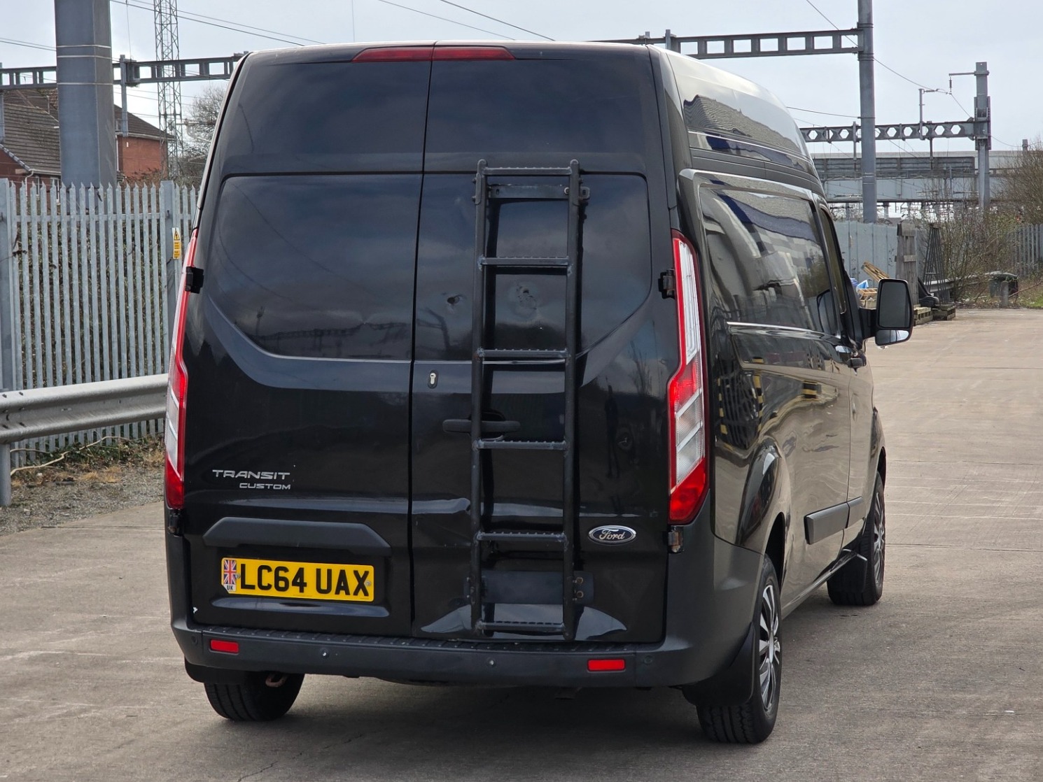 Used Ford Transit Custom 2015 for sale - 77663076: Photo 10