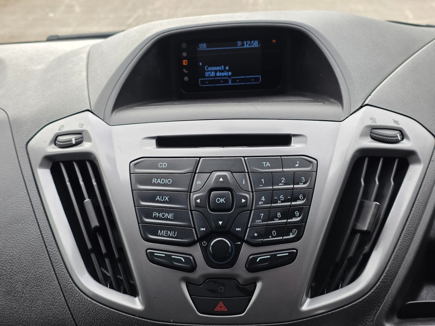 Used Ford Transit Custom 2015 for sale - 77663076: Photo 20