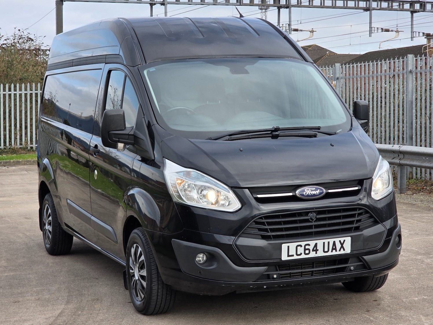 Used Ford Transit Custom 2015 for sale - 77663076: Photo 3
