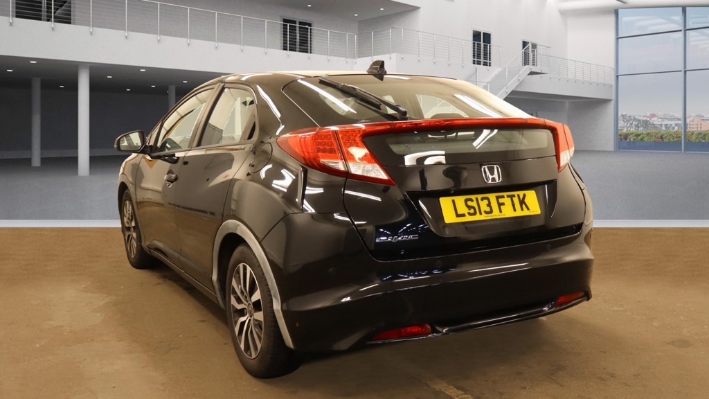 Used Honda Civic 2013 for sale - 76379600: Photo 3