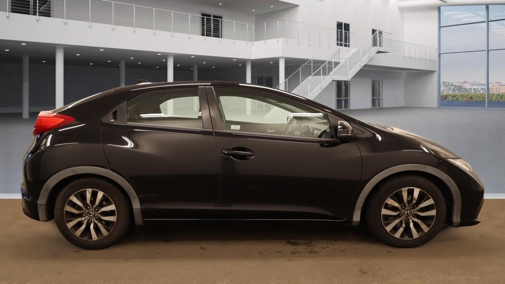 Used Honda Civic 2013 for sale - 76379600: Photo 5