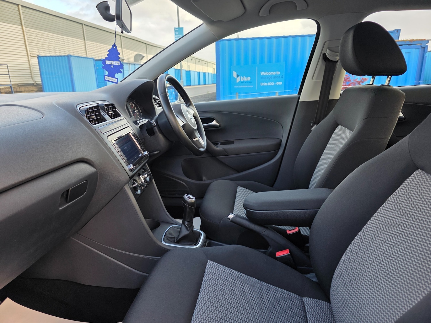 Used Volkswagen Polo 2011 for sale - 76822040: Photo 13