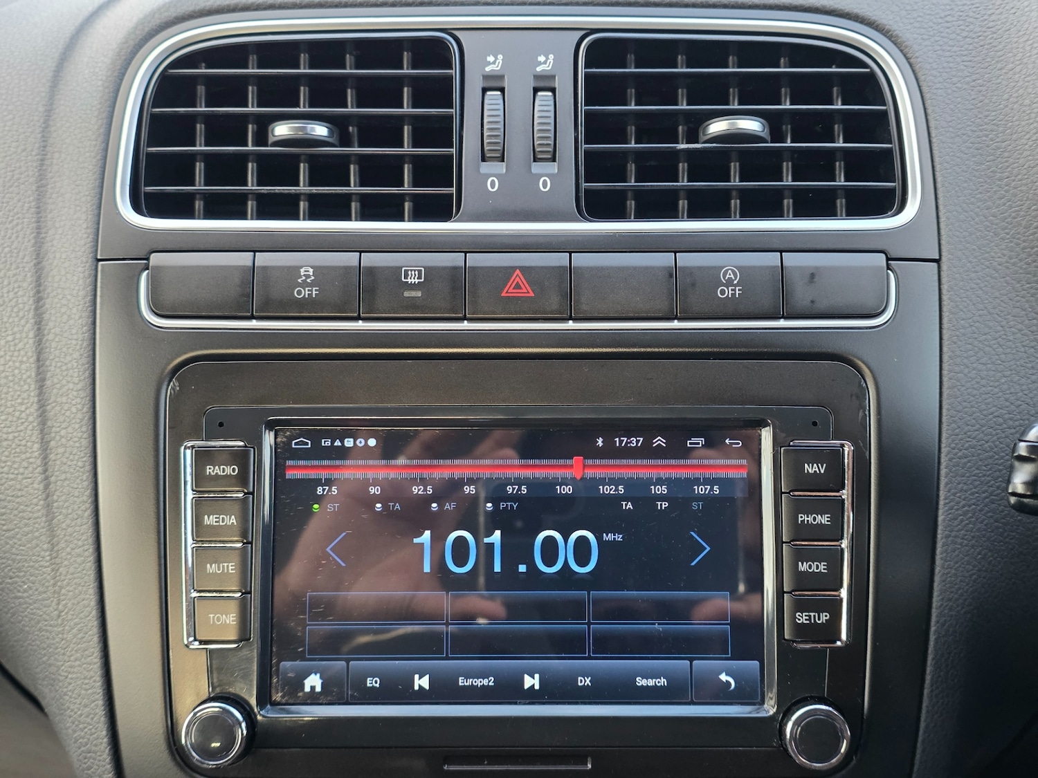 Used Volkswagen Polo 2011 for sale - 76822040: Photo 22