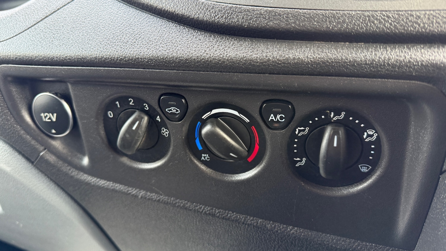 Used Ford Transit 2015 for sale - 77636206: Photo 13