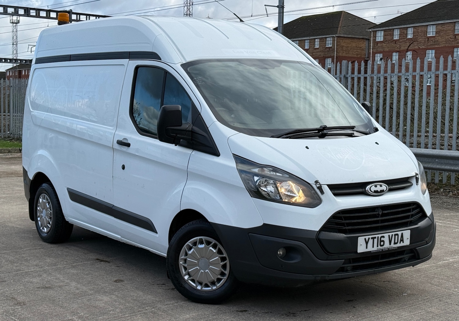 Used Ford Transit Custom 2016 for sale - 77701140: Photo 2
