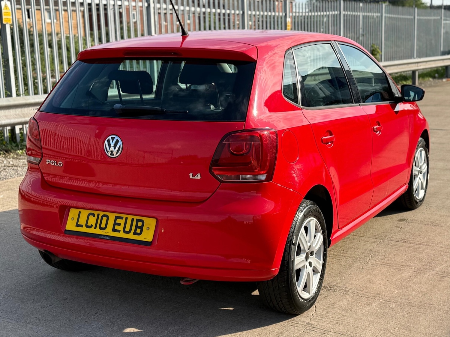 Used Volkswagen Polo 2010 for sale - 77055055: Photo 10