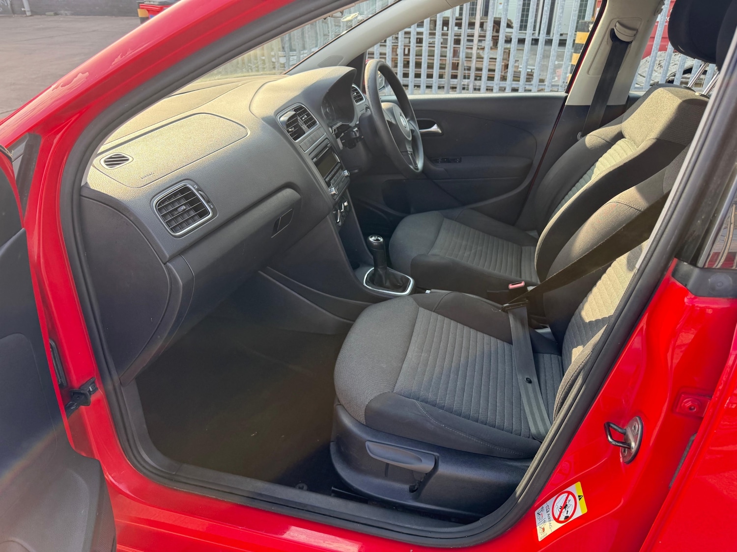 Used Volkswagen Polo 2010 for sale - 77055055: Photo 12