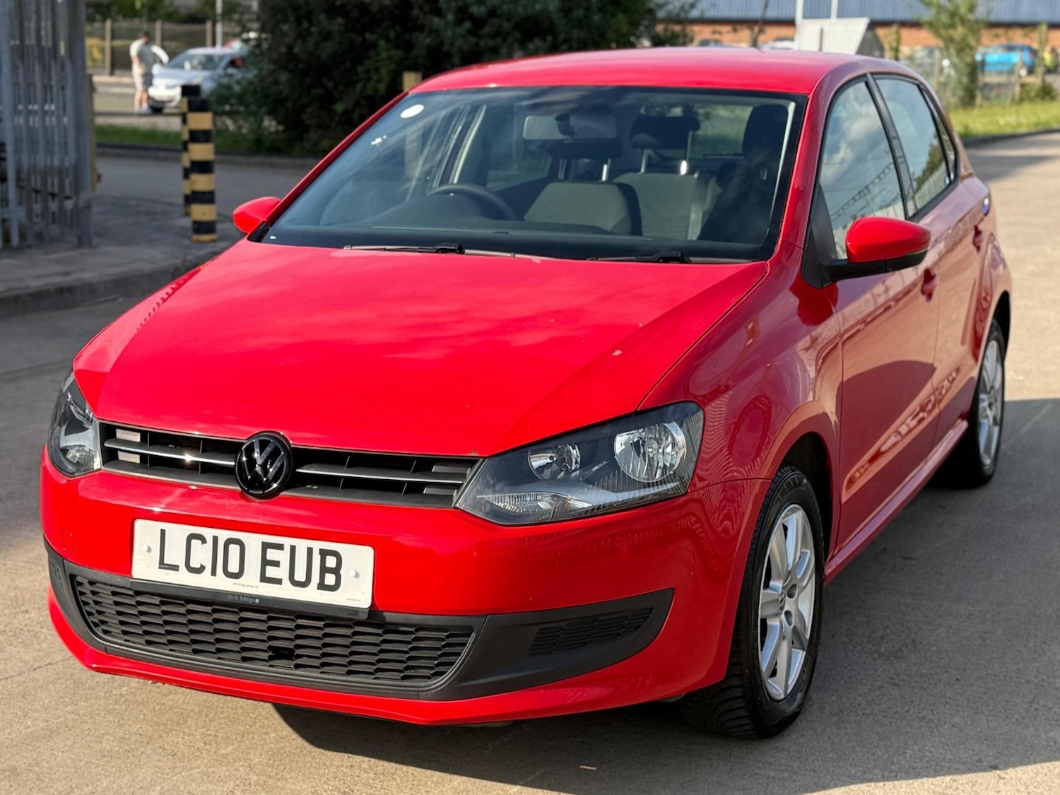 Used Volkswagen Polo 2010 for sale - 77055055: Photo 4