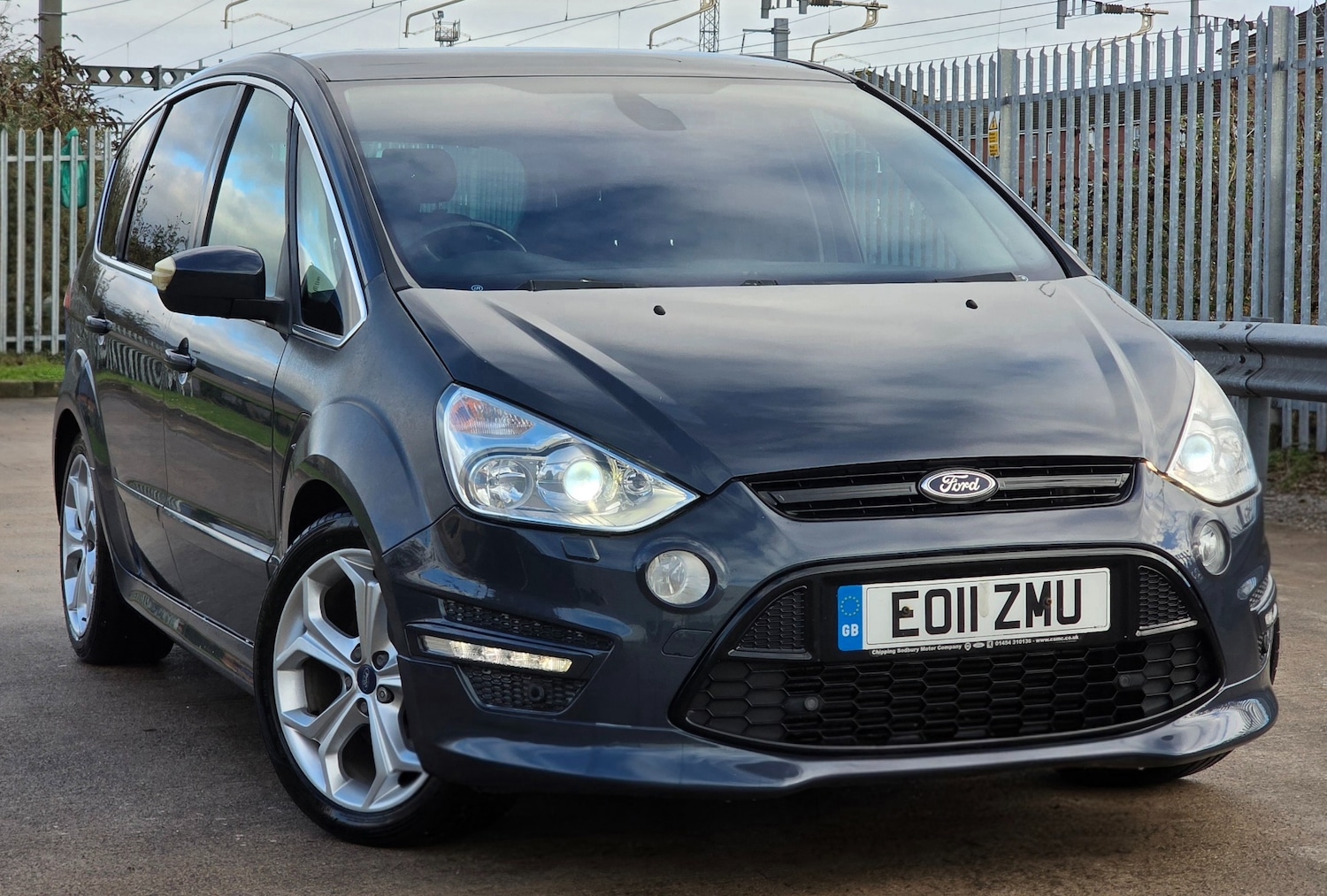 Used Ford S-Max 2011 for sale - 76682424: Photo 1