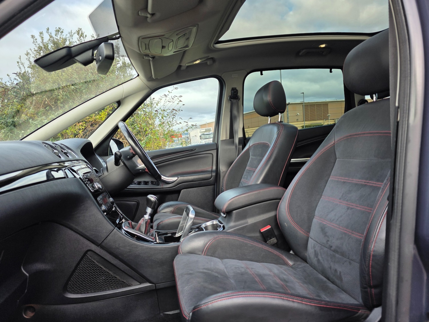 Used Ford S-Max 2011 for sale - 76682424: Photo 15