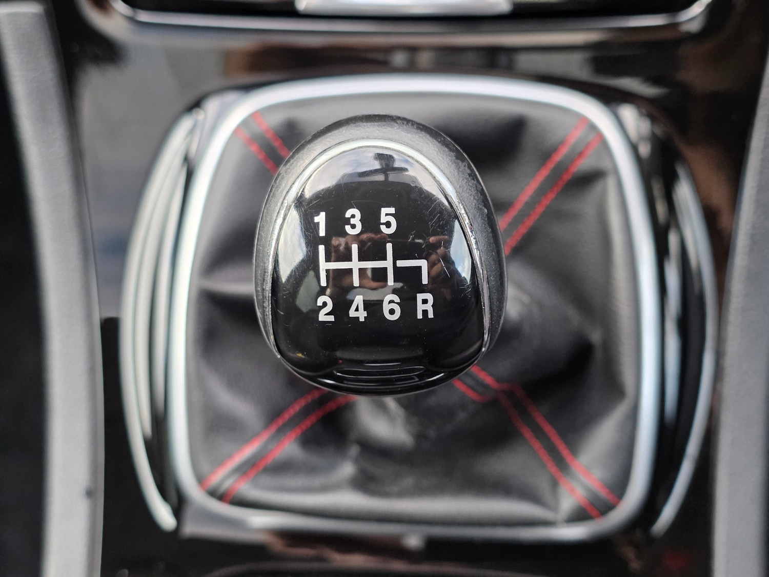 Used Ford S-Max 2011 for sale - 76682424: Photo 25