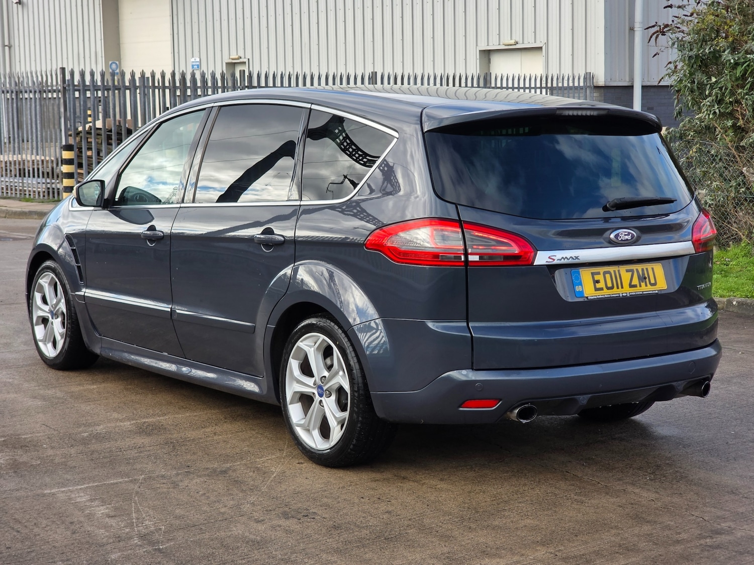 Used Ford S-Max 2011 for sale - 76682424: Photo 7