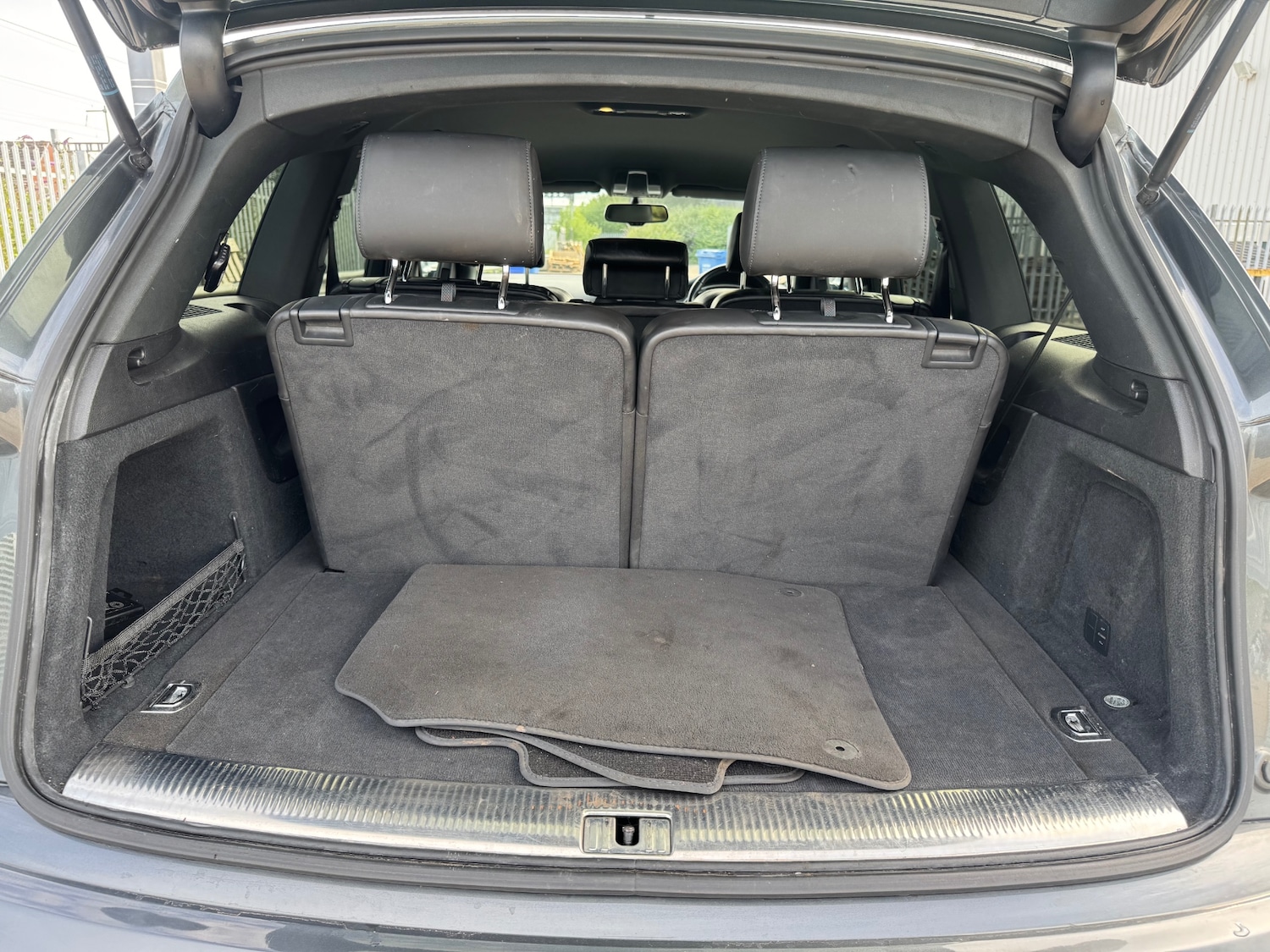 Used Audi Q7 2012 for sale - 76302585: Photo 17