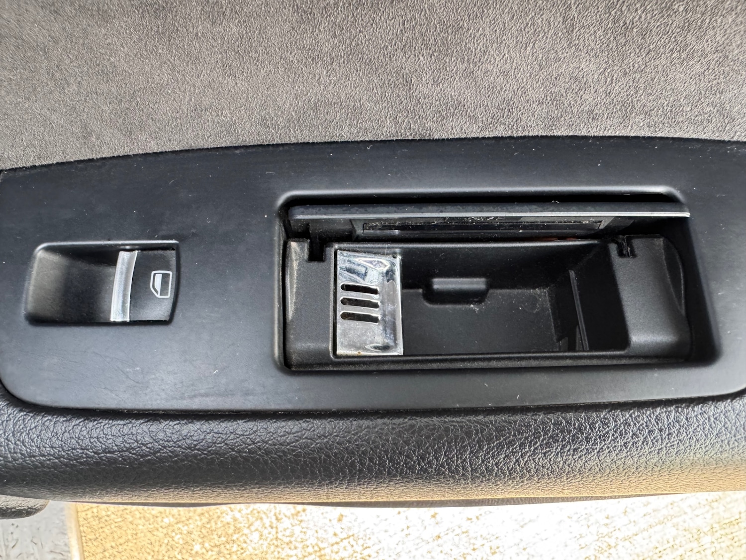 Used Audi Q7 2012 for sale - 76302585: Photo 28