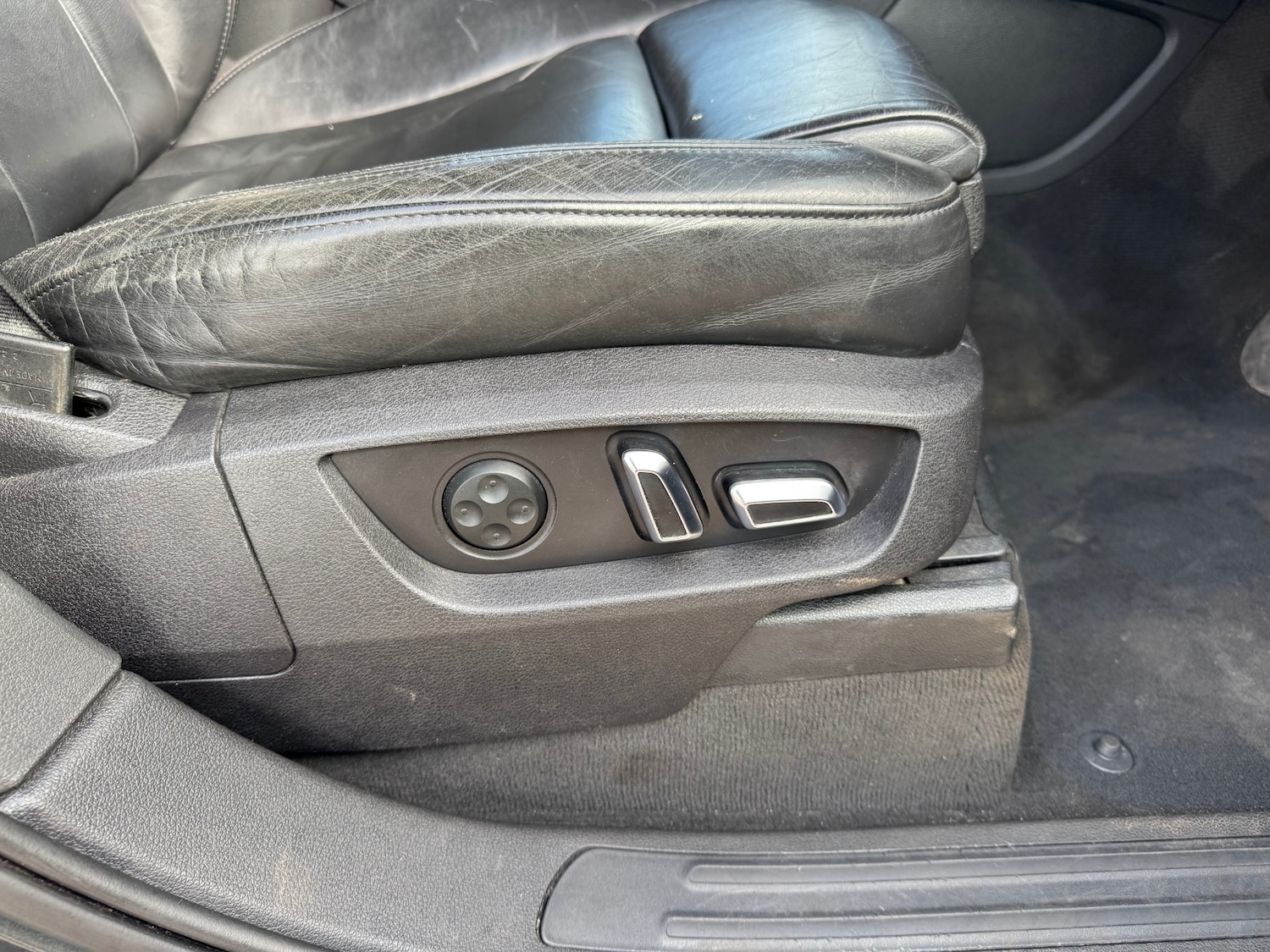 Used Audi Q7 2012 for sale - 76302585: Photo 30