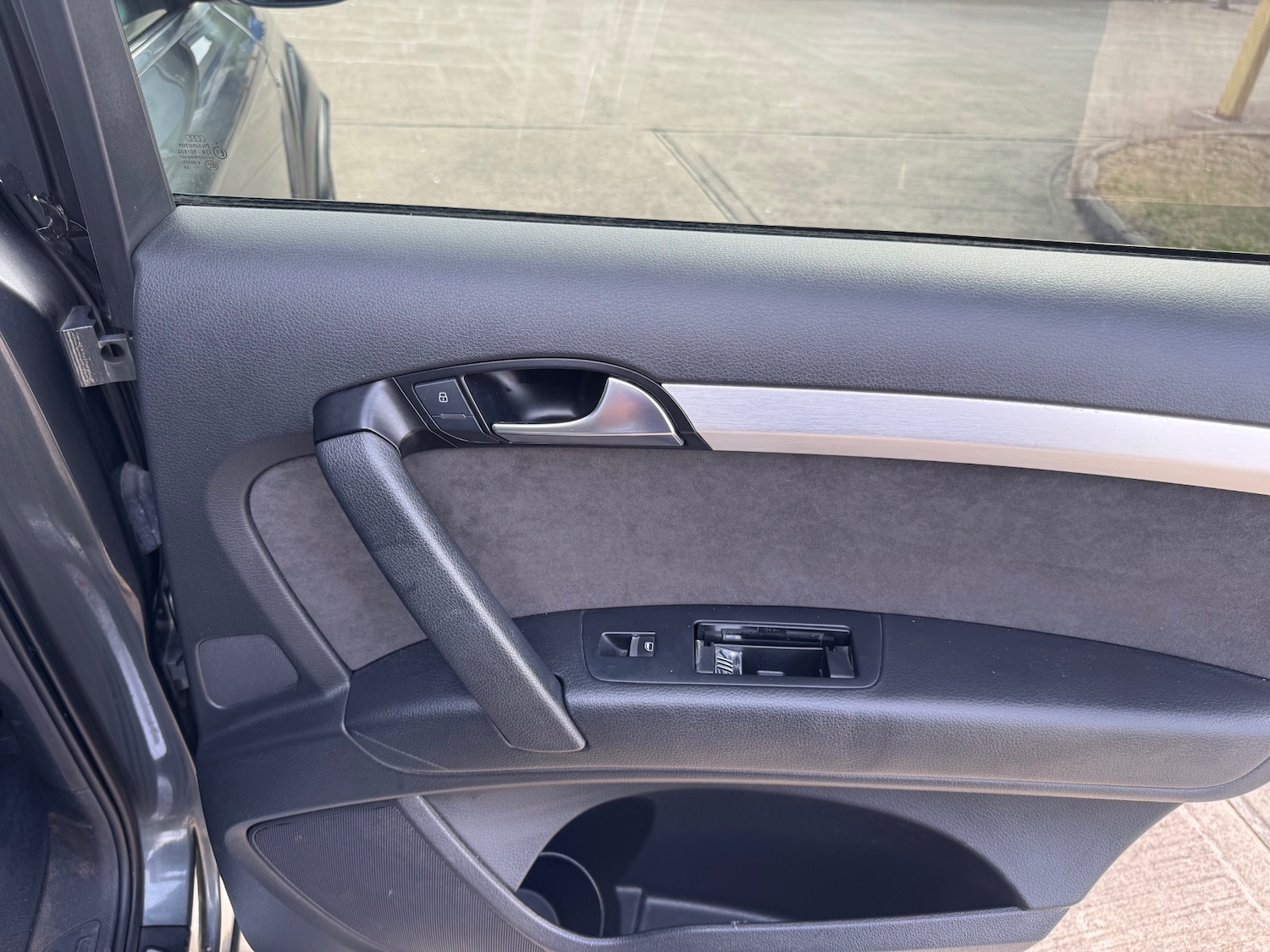 Used Audi Q7 2012 for sale - 76302585: Photo 31