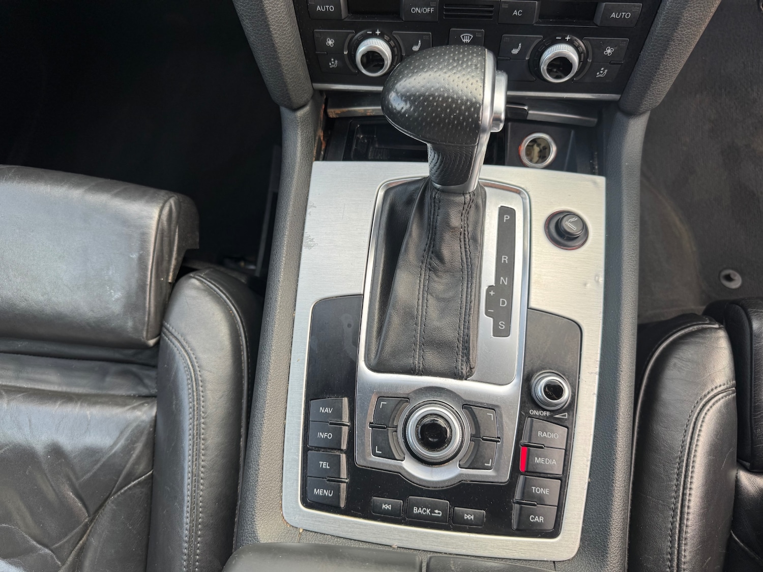 Used Audi Q7 2012 for sale - 76302585: Photo 35