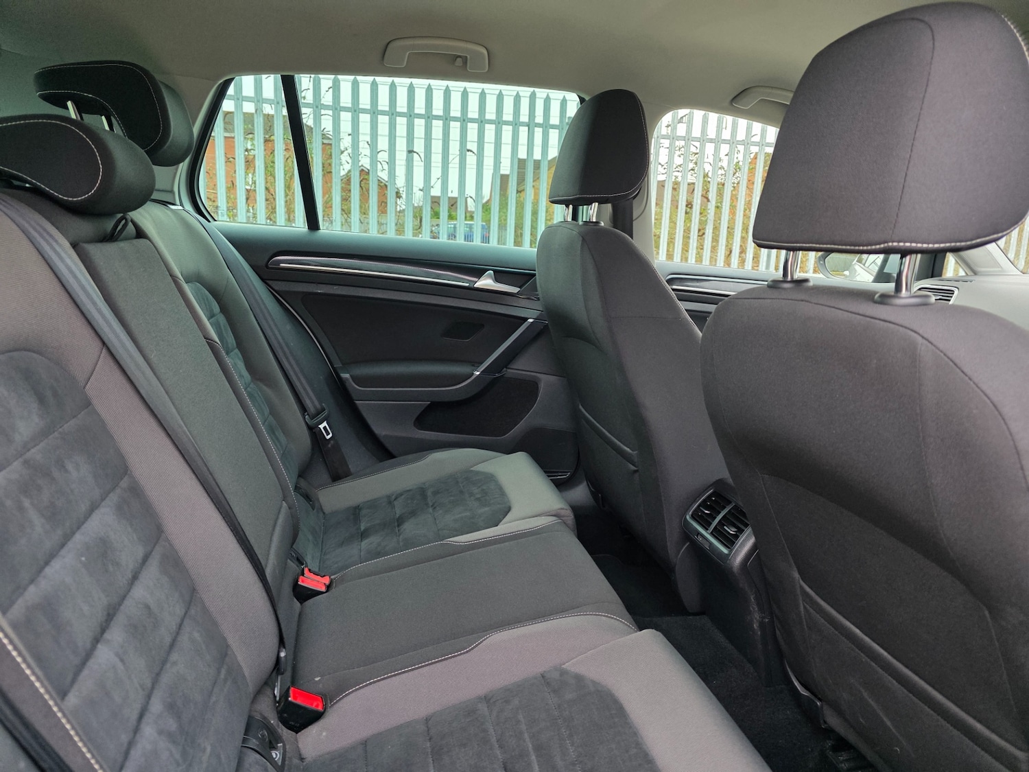 Used Volkswagen Golf 2013 for sale - 77054151: Photo 19