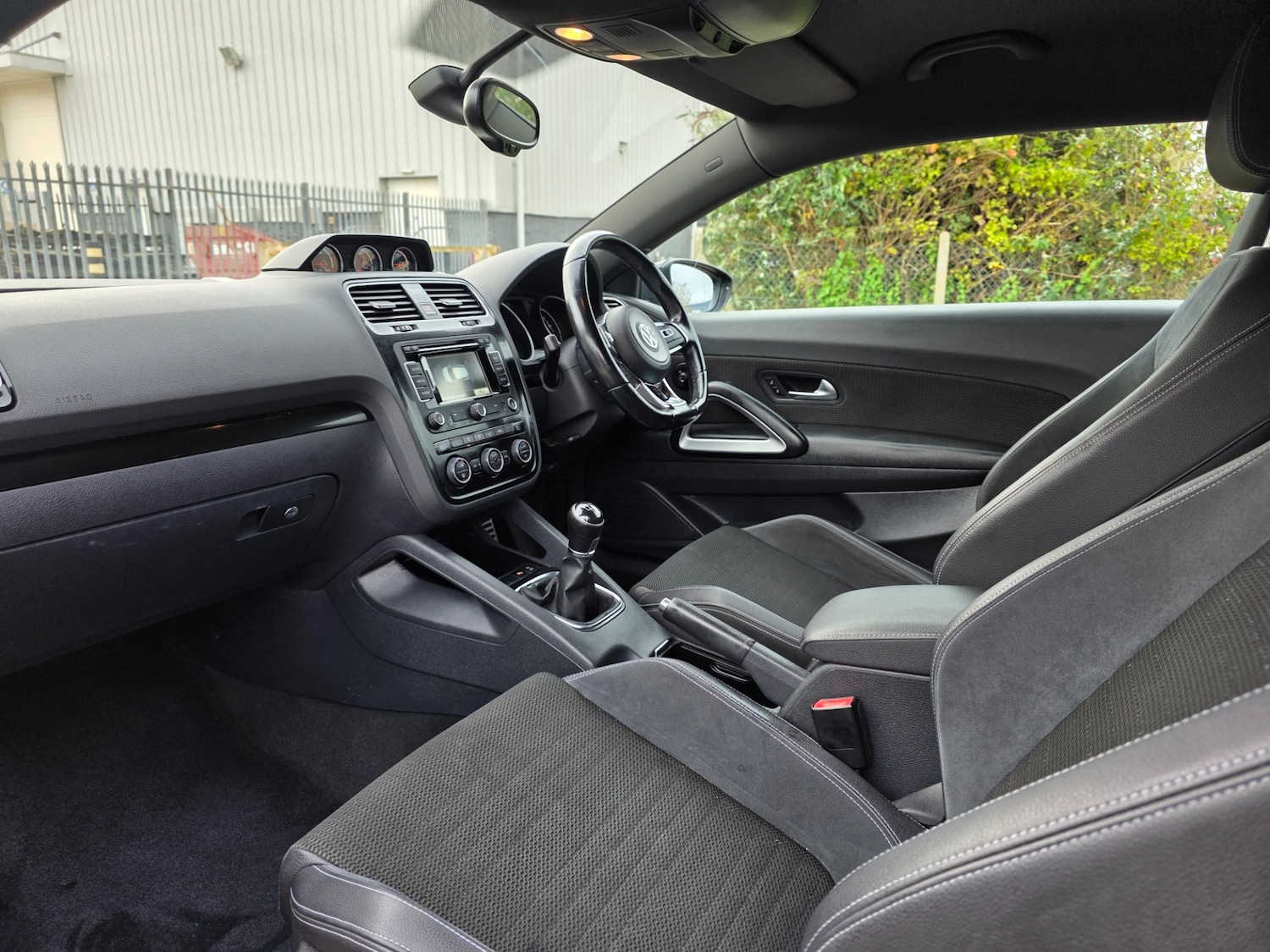 Used Volkswagen Scirocco 2015 for sale - 76482819: Photo 15