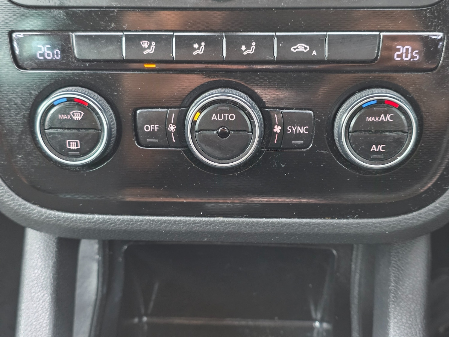 Used Volkswagen Scirocco 2015 for sale - 76482819: Photo 22