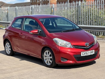 Used Toyota Yaris 2013 for sale - 75472953: Photo