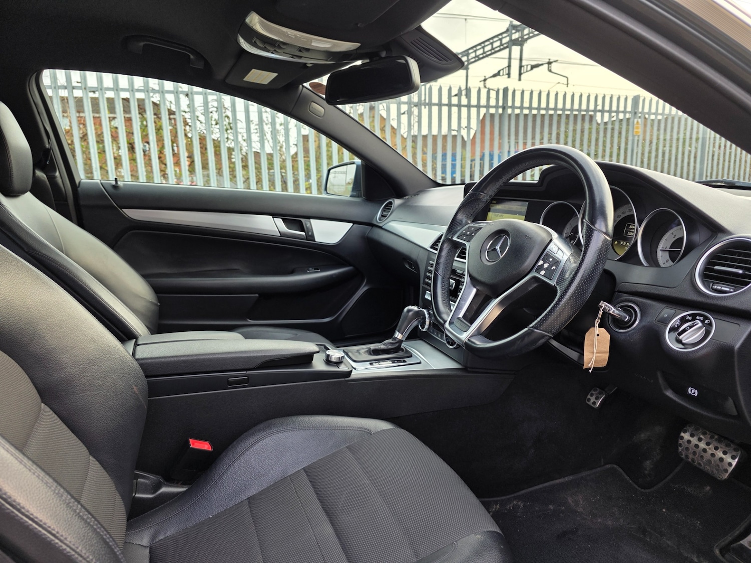 Used Mercedes-Benz C Class 2012 for sale - 76713460: Photo 16