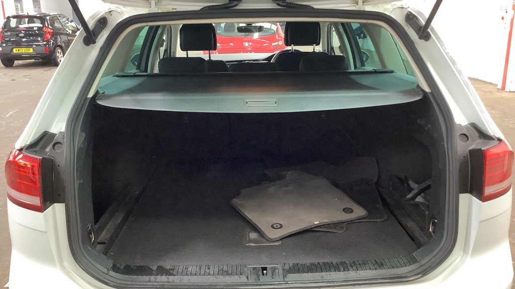 Used Volkswagen Passat 2015 for sale - 76379472: Photo 7